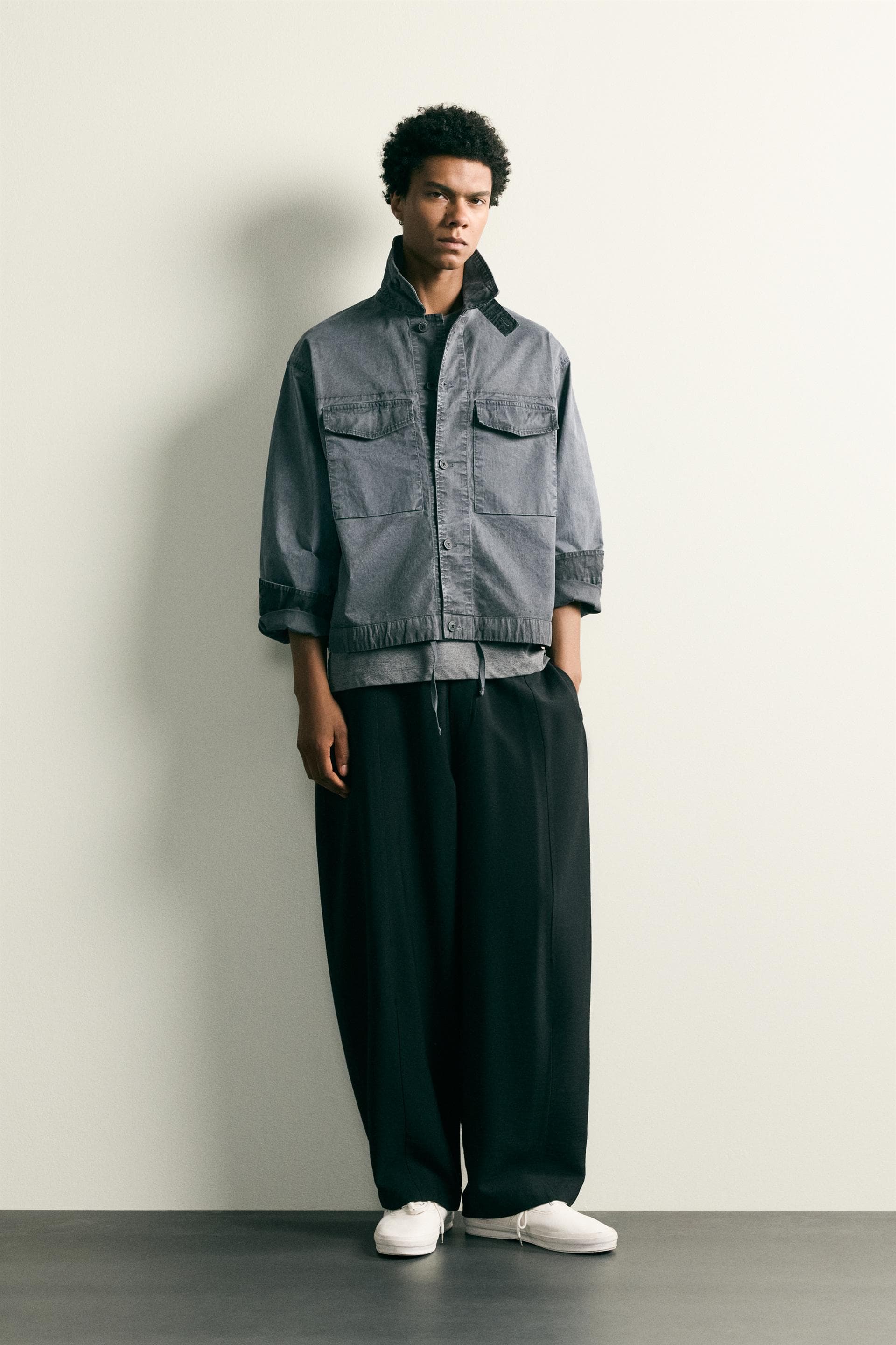 جاكيت CROP FIT بتأثير مغسول